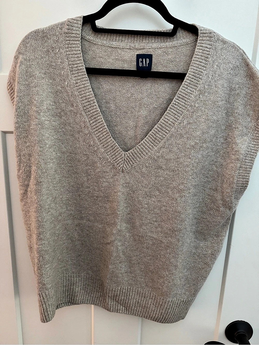 Gap V-Neck Sweater Beige Medium Tall
